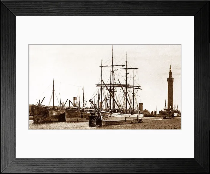 Framed Print : Grimsby Royal Dock early 1900s Framed Print : Grimsby Royal Dock early 1900s