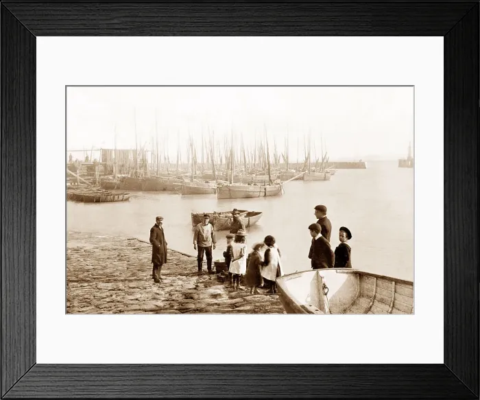 Framed Print : Folkestone Harbour Framed Print : Folkestone Harbour