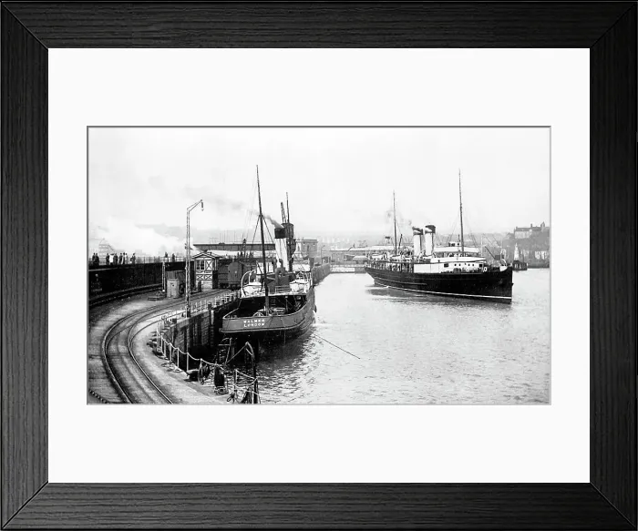 Framed Print : The Boulogne Boat, Folkestone Harbour Framed Print : The Boulogne Boat, Folkestone Harbour