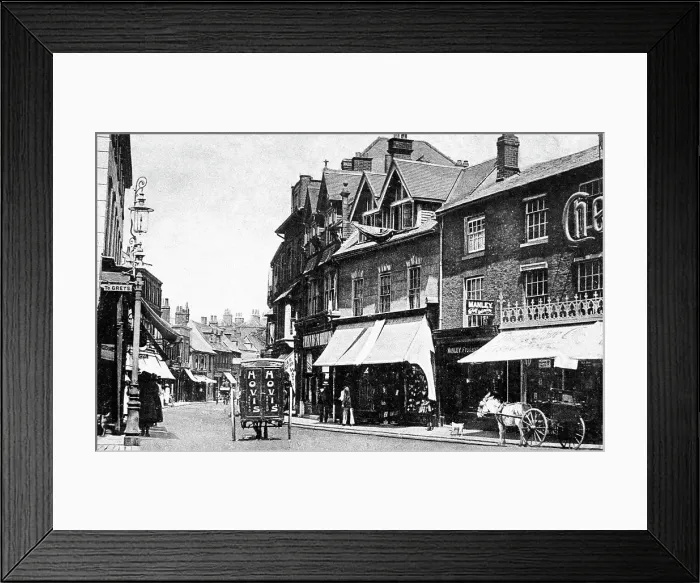 Framed Print : Bell Street, Henley on Thames Framed Print : Bell Street, Henley on Thames