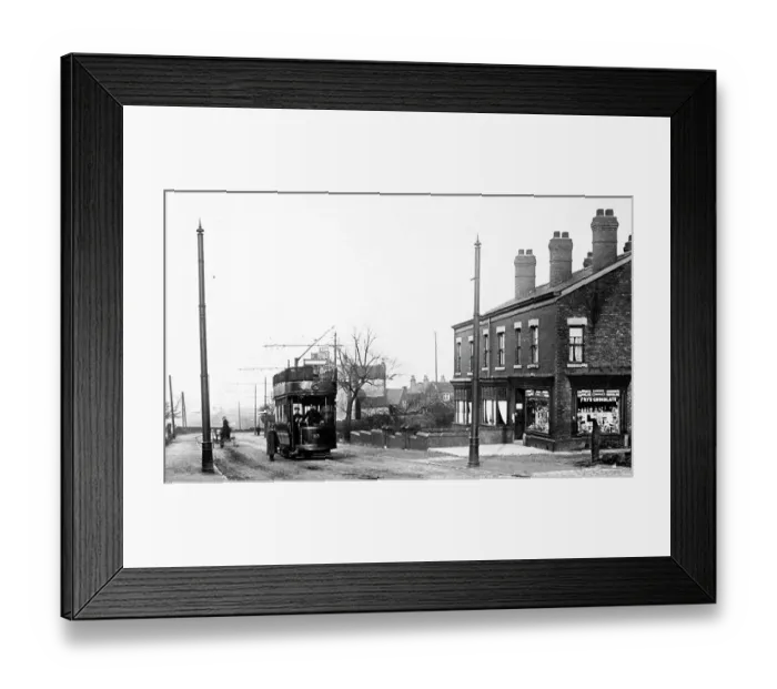 Framed Print : Mottram Road, Stalybridge Framed Print : Mottram Road, Stalybridge