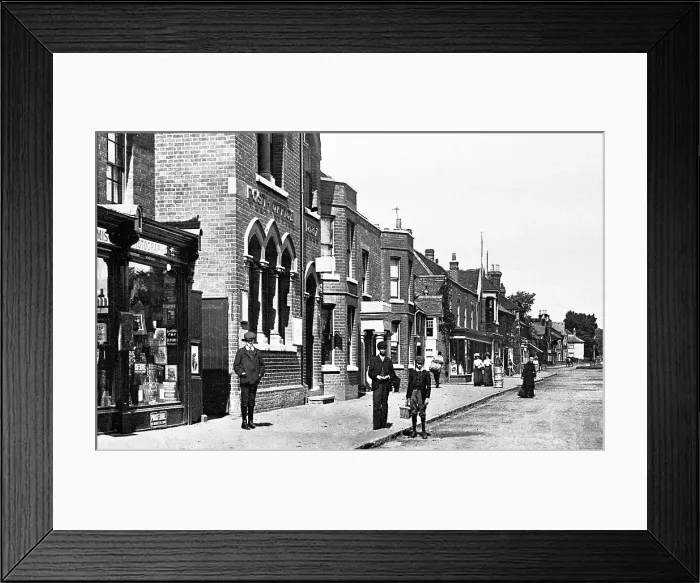 Framed Print : Stevenage High Street early 1900s Framed Print : Stevenage High Street early 1900s