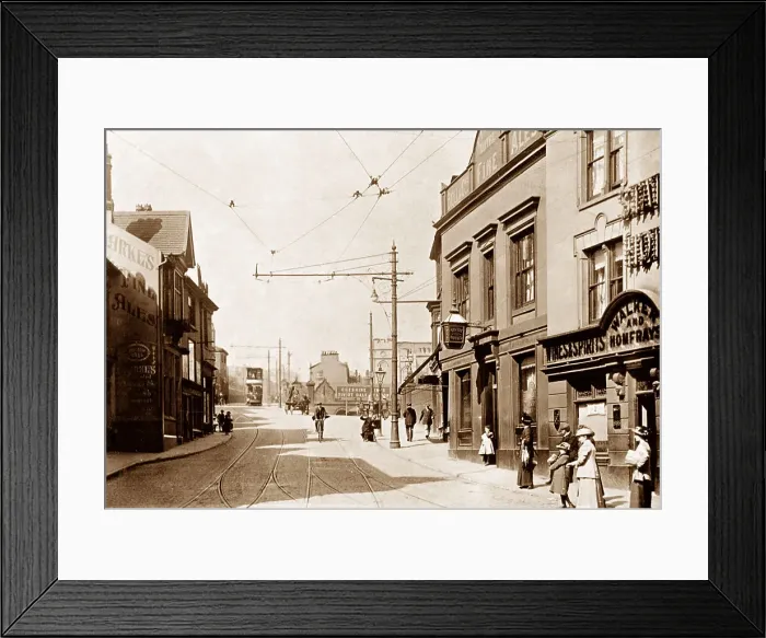 Framed Print : Lancashire Hill, Stockport Framed Print : Lancashire Hill, Stockport
