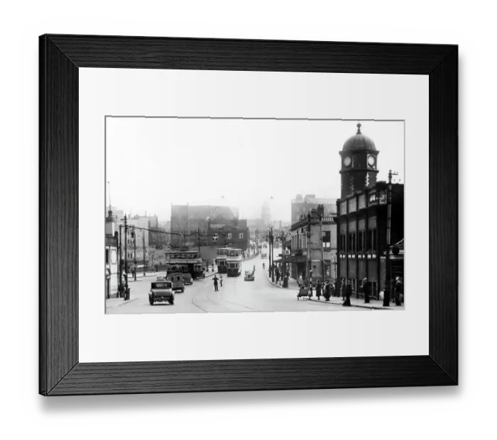 Framed Print : Stockport Wellington Road probably 1930s Framed Print : Stockport Wellington Road probably 1930s