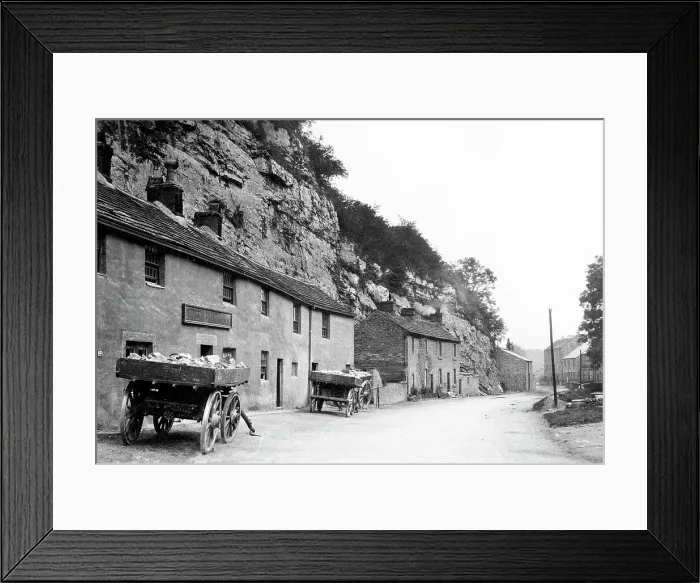 Framed Print : Stoney Middleton Lover's Leap Inn early 1900s Framed Print : Stoney Middleton Lover's Leap Inn early 1900s