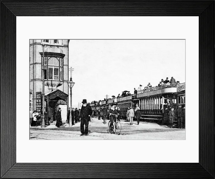 Framed Print : Trams leaving Swansea for Mumbles