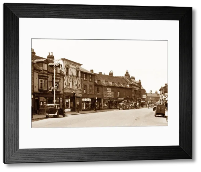 Framed Print : Electroscope Theatre, Oxford Street High Wycombe Framed Print : Electroscope Theatre, Oxford Street High Wycombe