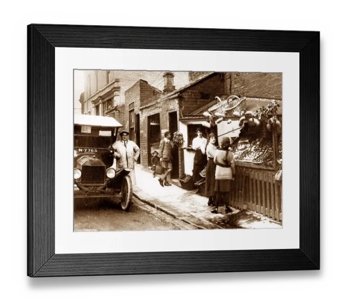 Framed Print : Dunford Road, Holmfirth