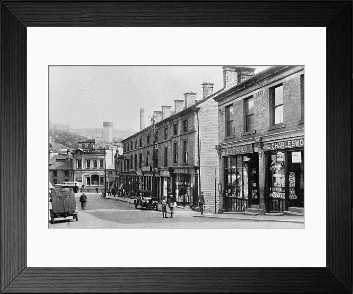 Framed Print : Holmfirth Victoria Street probably 1920s Framed Print : Holmfirth Victoria Street probably 1920s