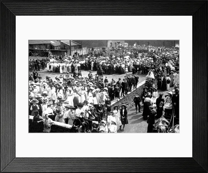 Framed Print : Wesleyan Centenary, Holmfirth 16th July 1910 Framed Print : Wesleyan Centenary, Holmfirth 16th July 1910