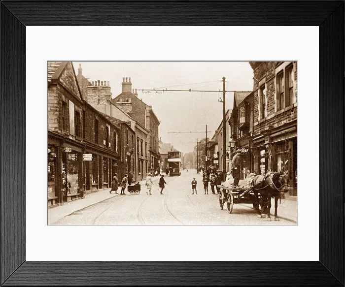 Framed Print : Horbury High Street early 1900s Framed Print : Horbury High Street early 1900s