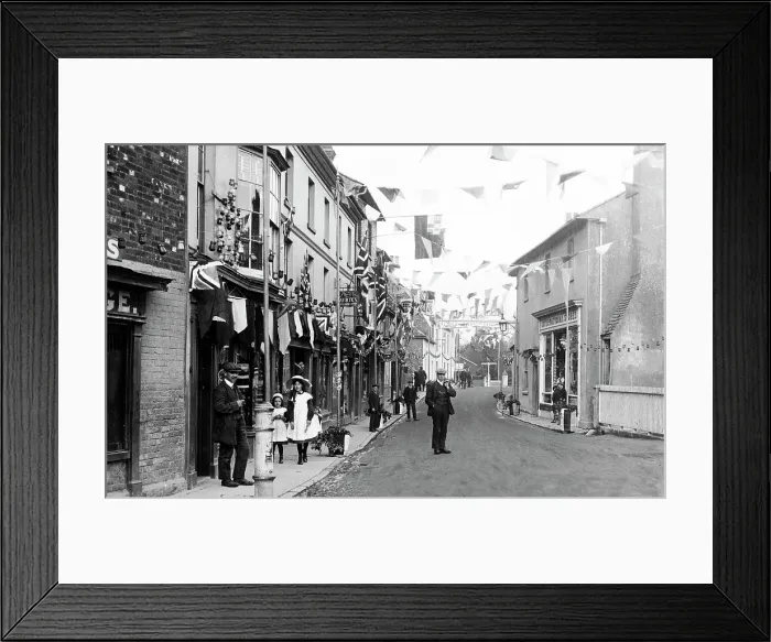 Framed Print : Church Street, Kings visit to Hungerford - 1912 Framed Print : Church Street, Kings visit to Hungerford - 1912