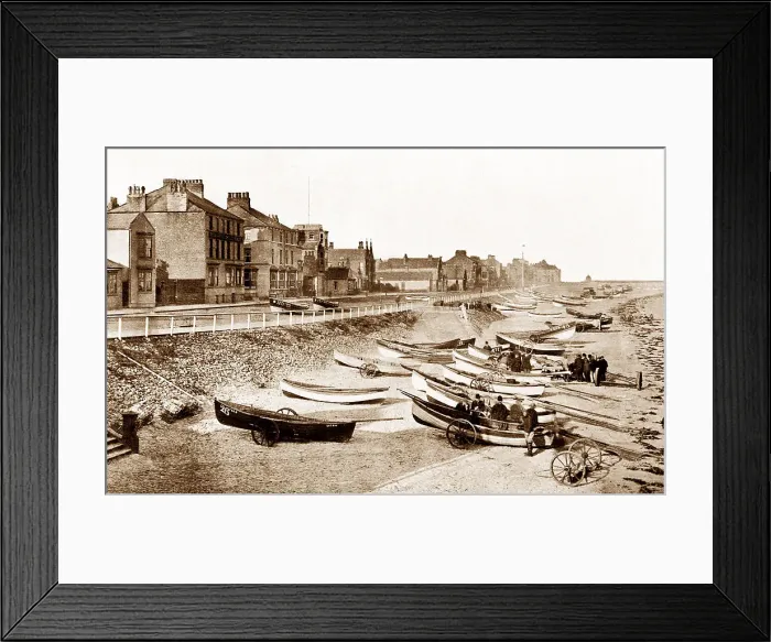 Framed Print : Redcar Esplanade Framed Print : Redcar Esplanade