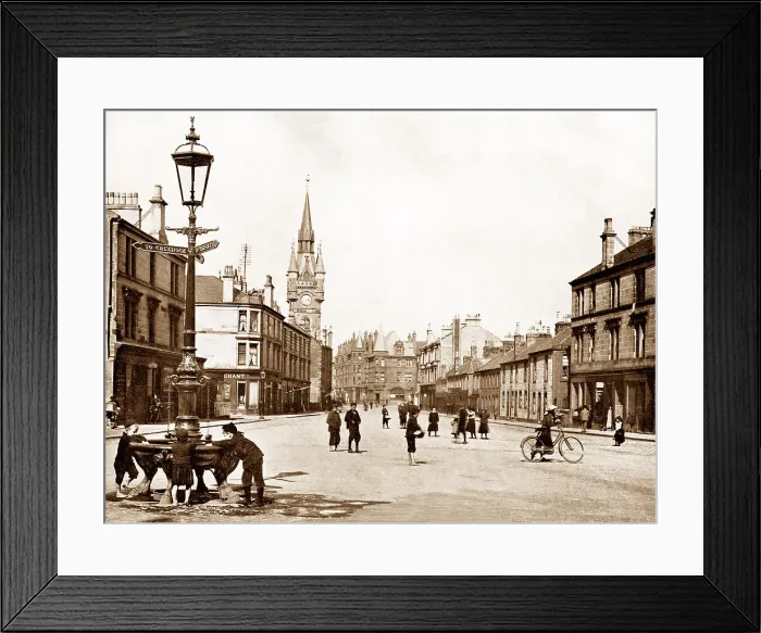 Framed Print : Renfrew Hairst Street early 1900s Framed Print : Renfrew Hairst Street early 1900s