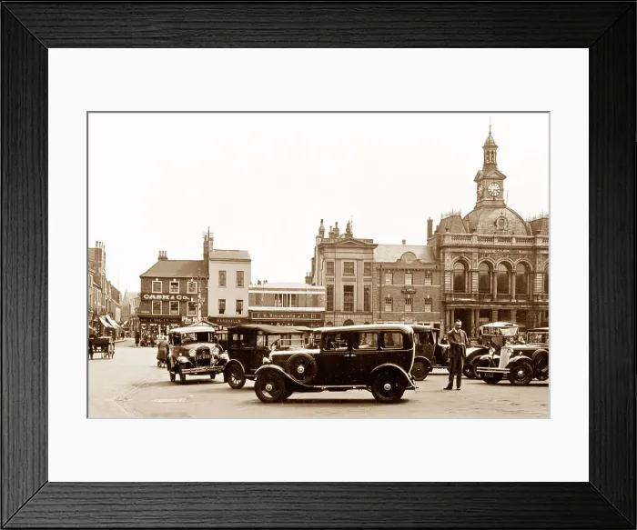Framed Print : Market Square, Retford