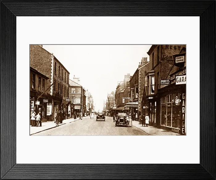 Framed Print : Rhyl High Street possibly 1920s Framed Print : Rhyl High Street possibly 1920s