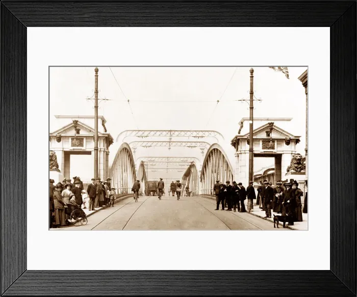 Framed Print : Bridge, Rochester Framed Print : Bridge, Rochester