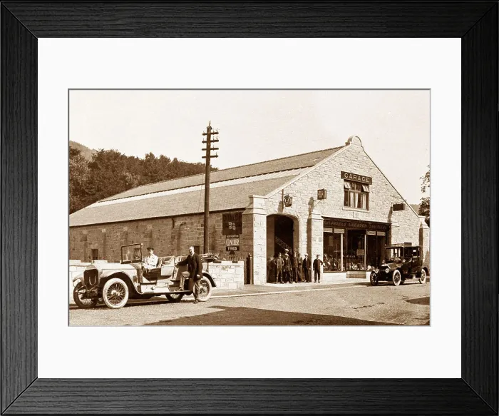 Framed Print : Lees Garage, Rothbury Framed Print : Lees Garage, Rothbury