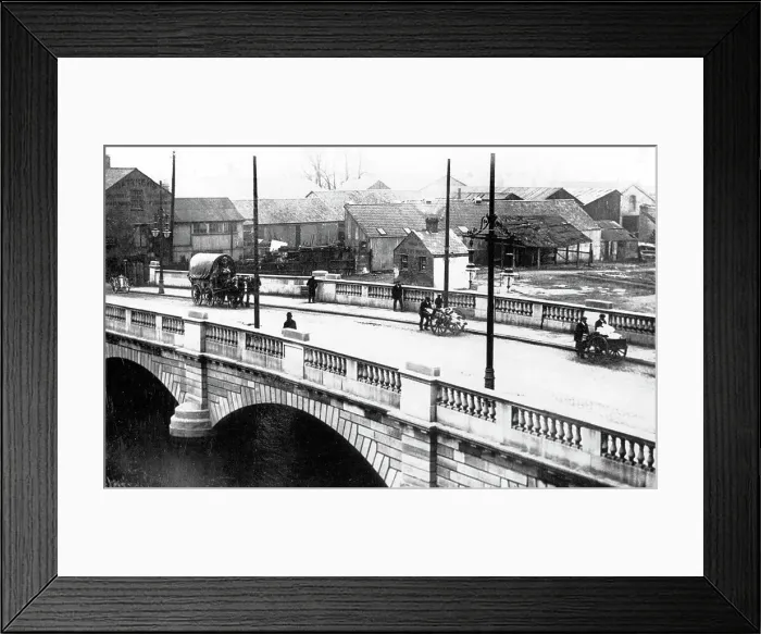 Framed Print : New South Bridge, Northampton Framed Print : New South Bridge, Northampton