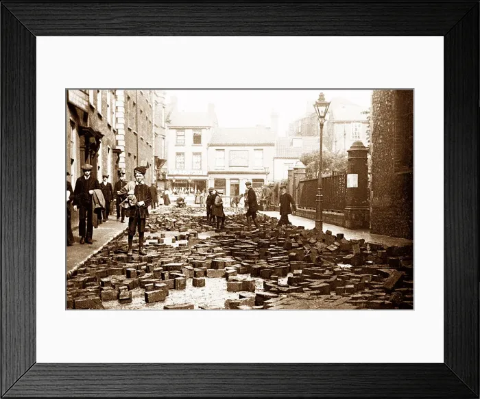 Framed Print : Colegate Street, Norwich Framed Print : Colegate Street, Norwich
