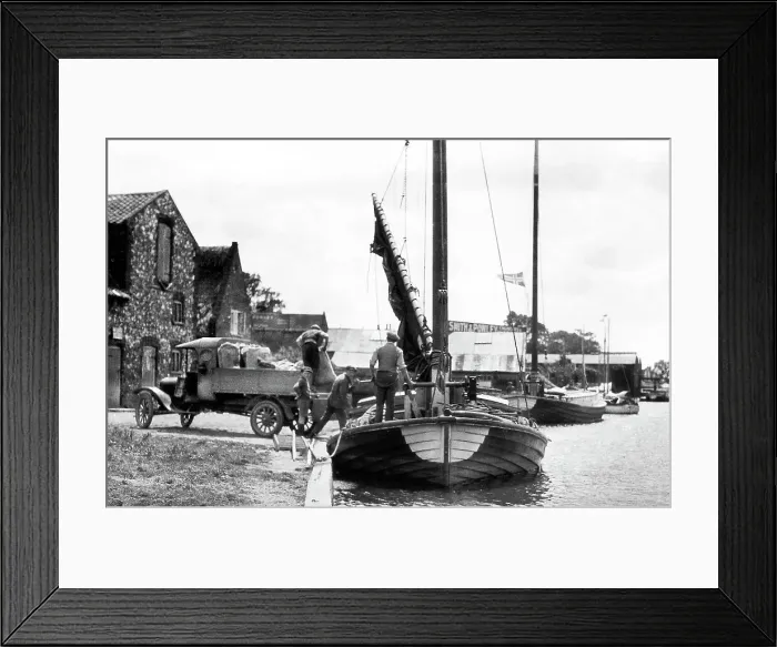 Framed Print : Norfolk Wherry, Norwich