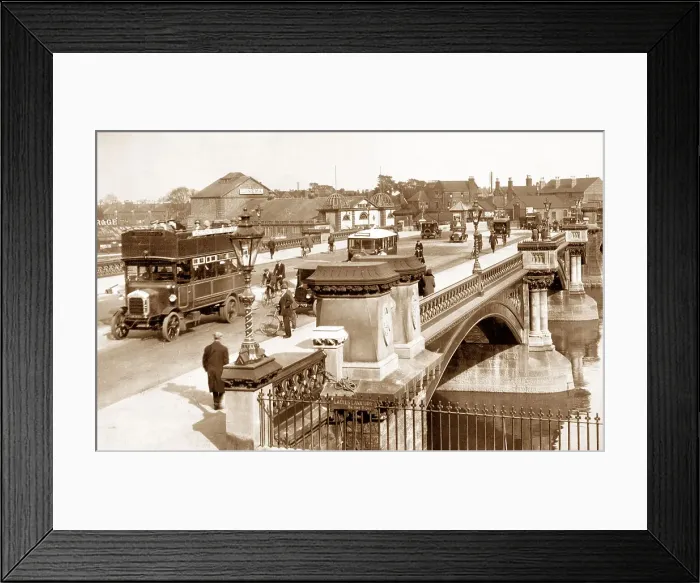 Framed Print : Trent Bridge, Nottingham Framed Print : Trent Bridge, Nottingham