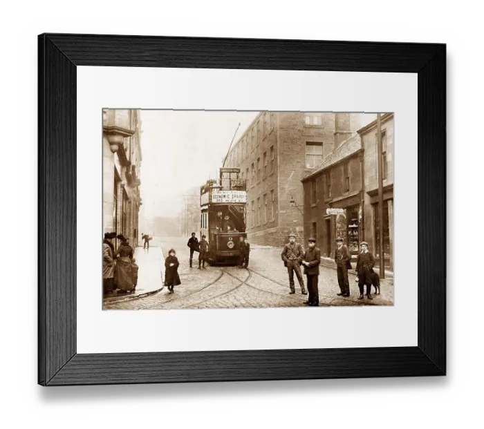 Framed Print : Kirkcaldy Whyte's Causeway early 1900s Framed Print : Kirkcaldy Whyte's Causeway early 1900s