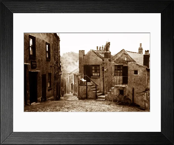 Framed Print : Richmond, Swaledale, Yorkshire Framed Print : Richmond, Swaledale, Yorkshire