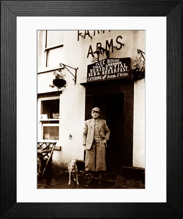 Framed Print : Farmers Arms Muker Swaledale Framed Print : Farmers Arms Muker Swaledale