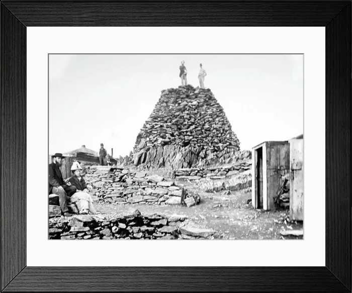 Framed Print : Summit of Mount Snowdon, Wales, Victorian period Framed Print : Summit of Mount Snowdon, Wales, Victorian period
