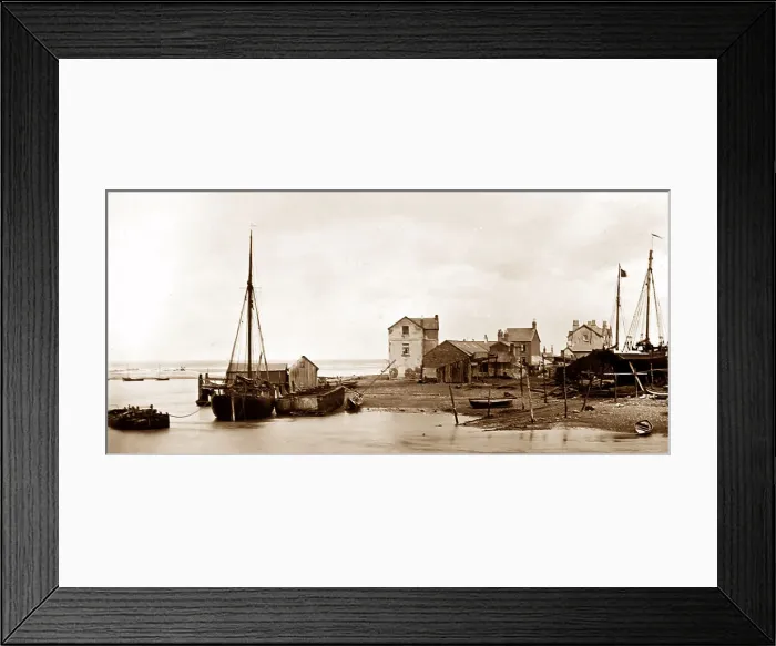 Framed Print : Foryd, North Wales, early 1900s Framed Print : Foryd, North Wales, early 1900s