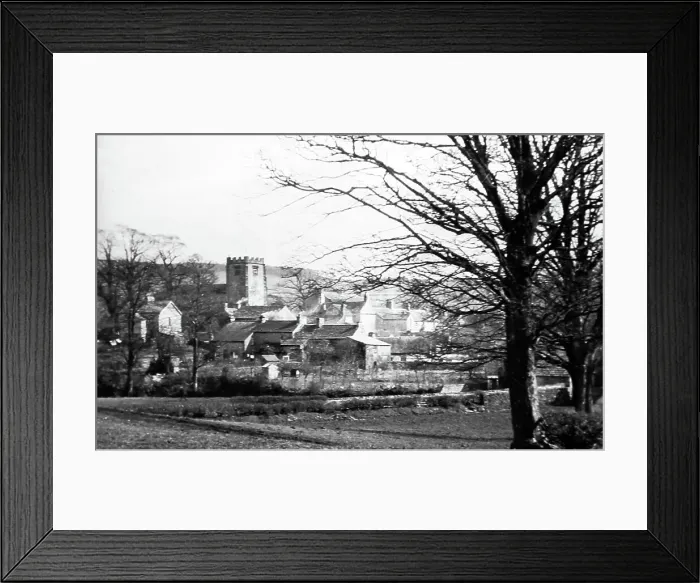 Framed Print : Brookhouse / Caton near Lancaster, early 1900s Framed Print : Brookhouse / Caton near Lancaster, early 1900s