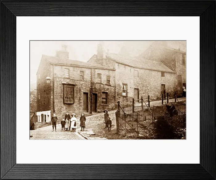 Framed Print : Hall Street, Burnley, early 1900s Framed Print : Hall Street, Burnley, early 1900s