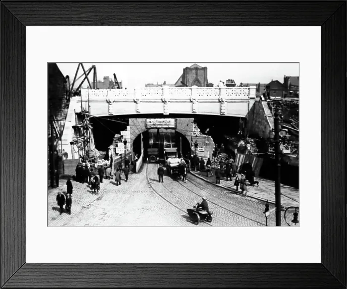 Framed Print : Old and new Leeds and Liverpool Canal aqueducts, Burnley Framed Print : Old and new Leeds and Liverpool Canal aqueducts, Burnley