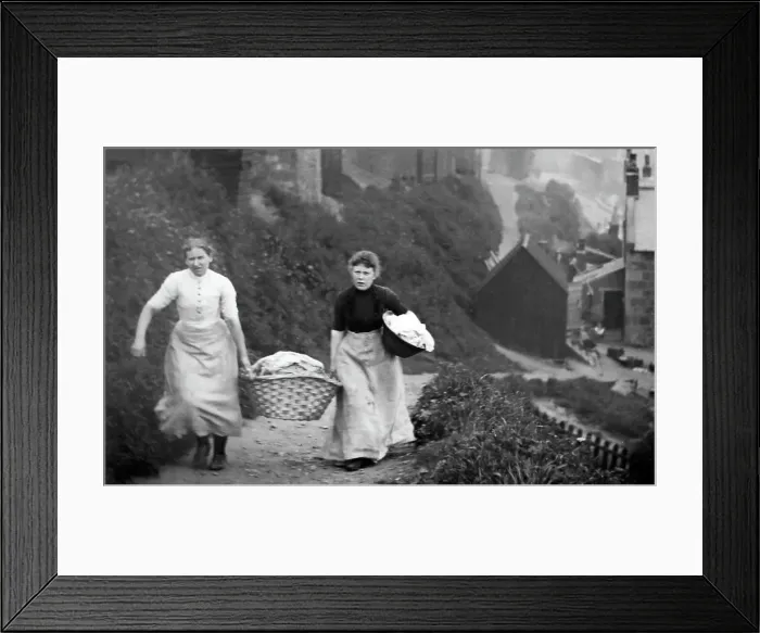 Framed Print : Washer women, early 1900s Framed Print : Washer women, early 1900s