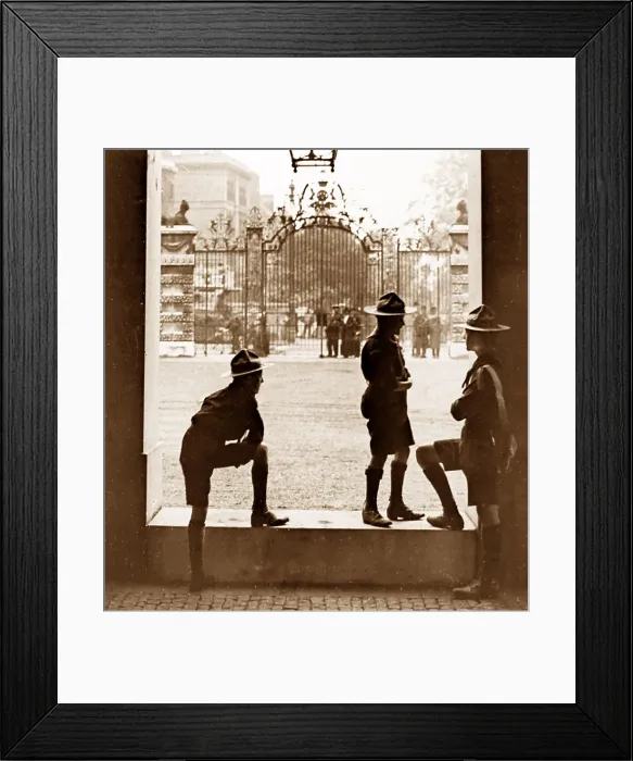 Framed Print : Boy Scout messengers waiting for orders during WW1 Framed Print : Boy Scout messengers waiting for orders during WW1