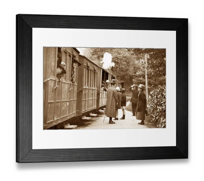 Framed Print : Dolywern Railway Station in 1922 Framed Print : Dolywern Railway Station in 1922