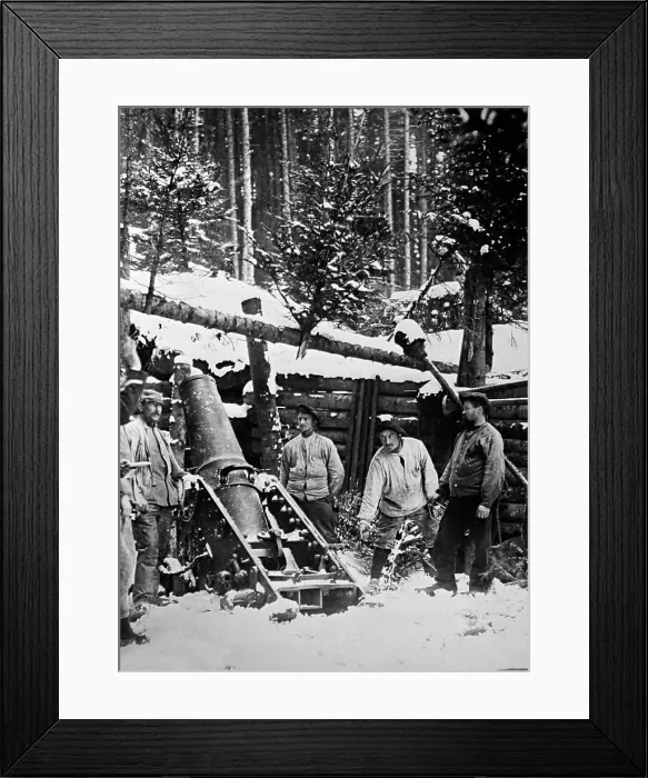 Framed Print : French soldiers firing mortar in the Vosges during WW1 Framed Print : French soldiers firing mortar in the Vosges during WW1