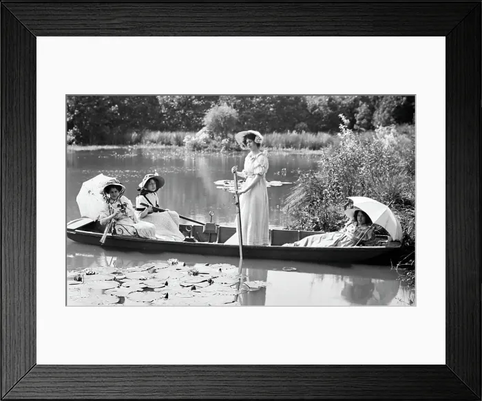 Framed Print : Rural idyll, England, Victorian period Framed Print : Rural idyll, England, Victorian period