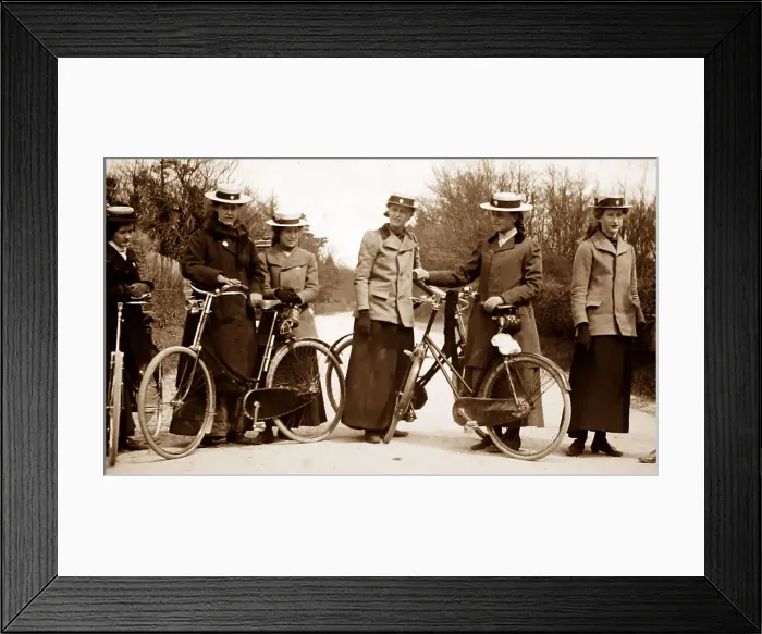 Framed Print : Lady cyclists, early 1900s Framed Print : Lady cyclists, early 1900s