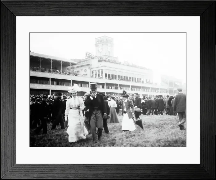 Framed Print : Ascot Racecourse, Victorian period Framed Print : Ascot Racecourse, Victorian period