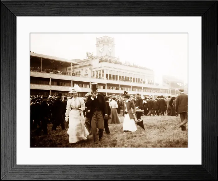 Framed Print : Ascot Racecourse, Victorian period Framed Print : Ascot Racecourse, Victorian period
