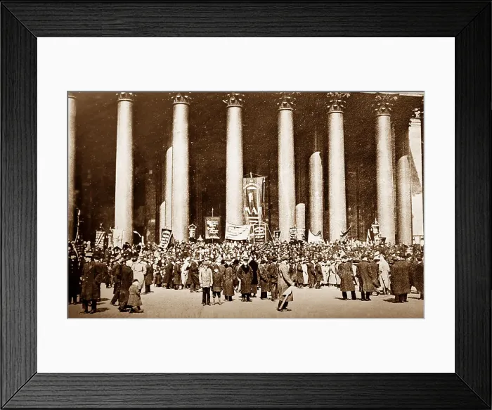 Framed Print : Crowd outside St. Paul's Cathedral, London, Victorian period Framed Print : Crowd outside St. Paul's Cathedral, London, Victorian period