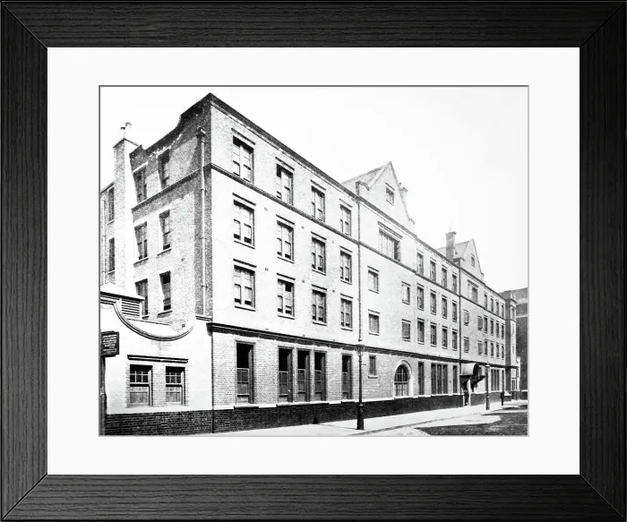 Framed Print : Parker Street Municipal Lodging House, London Framed Print : Parker Street Municipal Lodging House, London