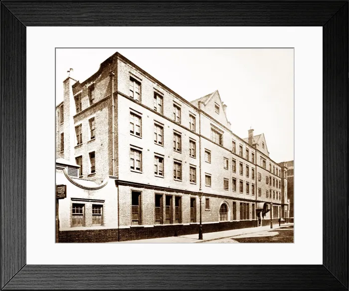 Framed Print : Parker Street Municipal Lodging House, London Framed Print : Parker Street Municipal Lodging House, London
