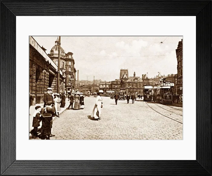 Framed Print : Bradford - Forster Square Framed Print : Bradford - Forster Square
