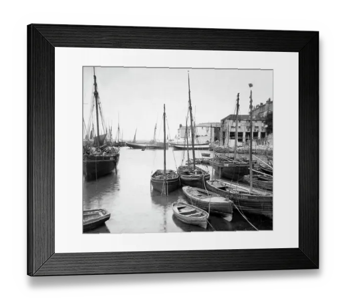 Framed Print : Brixham harbour