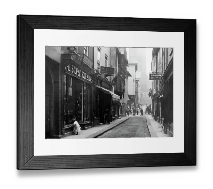 Framed Print : Dartmouth Fosse Street Framed Print : Dartmouth Fosse Street
