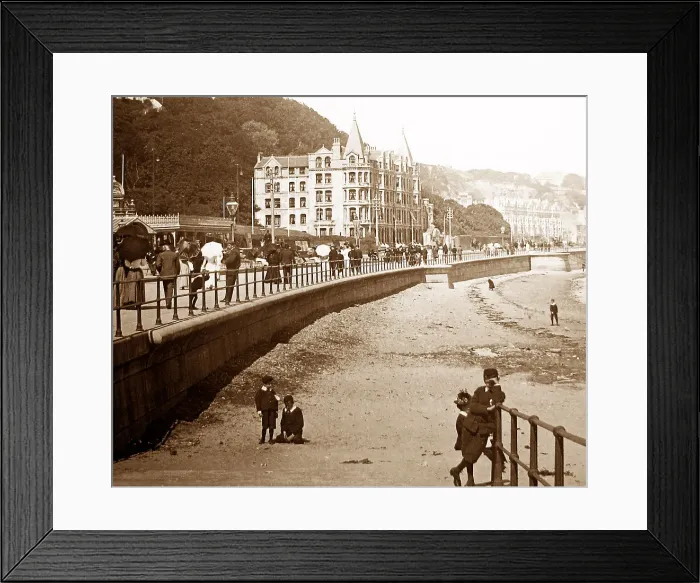 Framed Print : Douglas Promenade, Isle of Man, early 1900s Framed Print : Douglas Promenade, Isle of Man, early 1900s