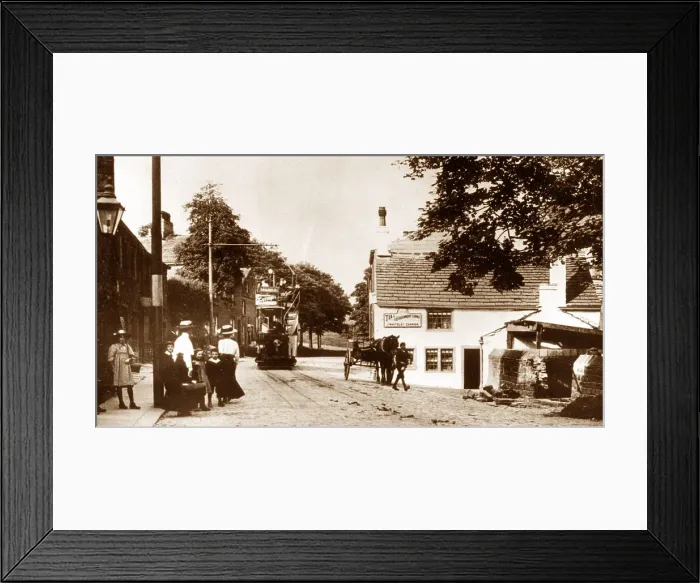 Framed Print : Stile Triangle - Halifa Framed Print : Stile Triangle - Halifa